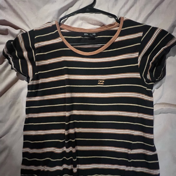 Beachy Tees! Many different shirts, different sizes! - Picture 12 of 16